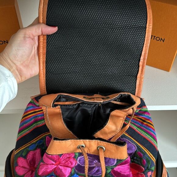 Bèelia Boutique floral genuine leather backpack embroidered blue pink Mexico main image 4